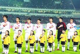 暗示续约还是离队？刘洋晒与瓦科互换球衣照片